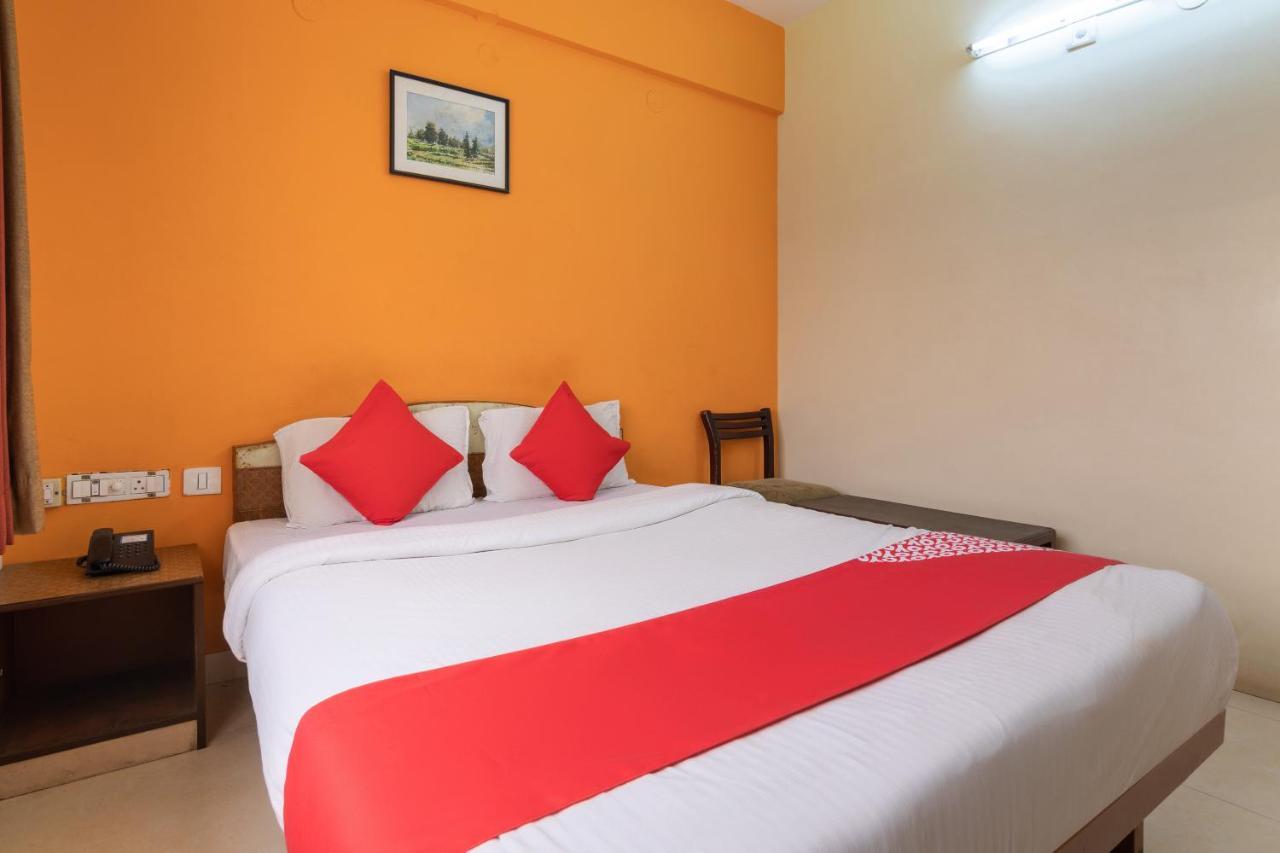 Oyo 10478 Raj Residency Hotel Bangalore Exterior photo