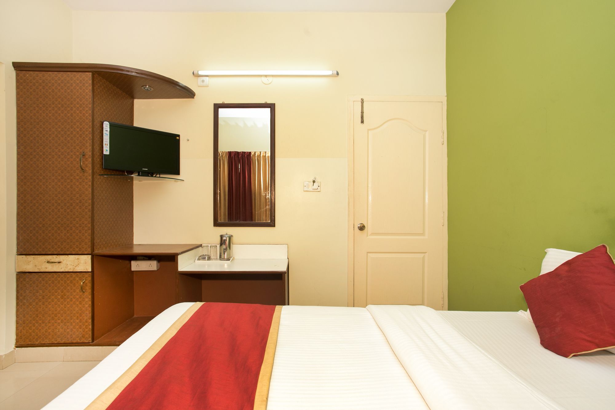 Oyo 10478 Raj Residency Hotel Bangalore Exterior photo